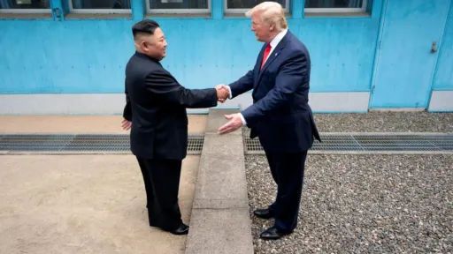 Donald Trump și Kim Jong Un, în 2019. Sursa foto: Hepta/Mediafax Foto Donald Trump și Kim Jong Un, în 2019. Sursa foto: Hepta/Mediafax Foto